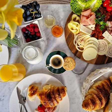 The Secret Garden - Keszthely Bed & Breakfast Luaran gambar